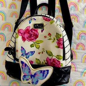 Betsey Jhonson flowers And buterfly